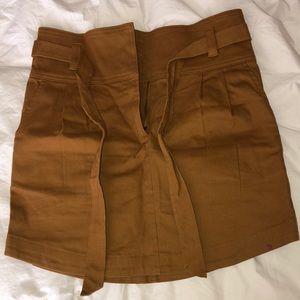 High waist skirt